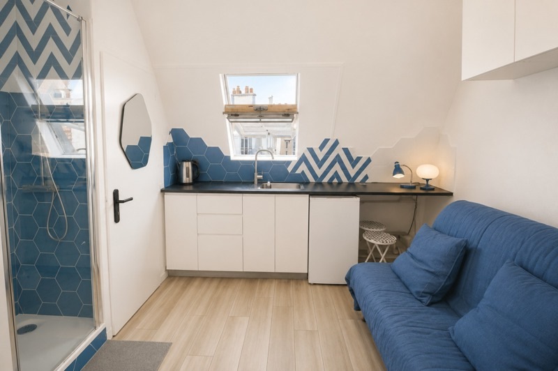 Pièce principale avec kitchenette du studio avenue Félix Faure à Paris 15