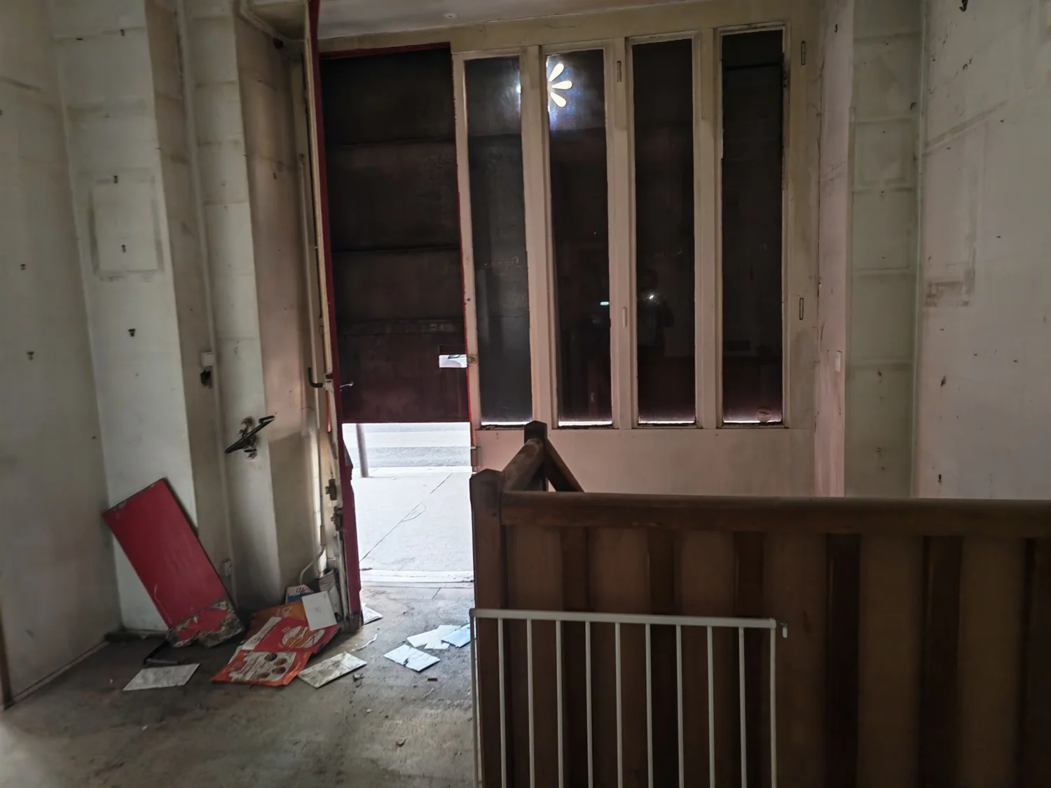 L’entrée — photo originale